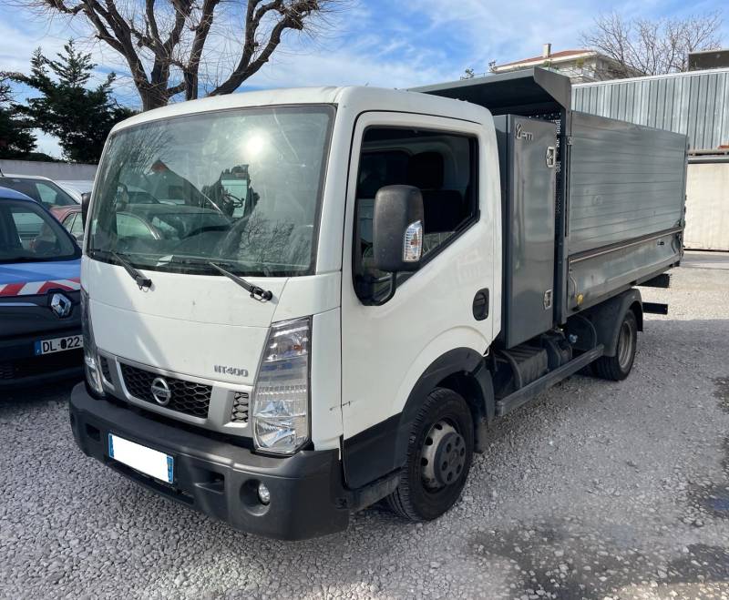 NISSAN CABSTAR NT400 35.13    3.0 DCI 130 BENNE  OCCASION