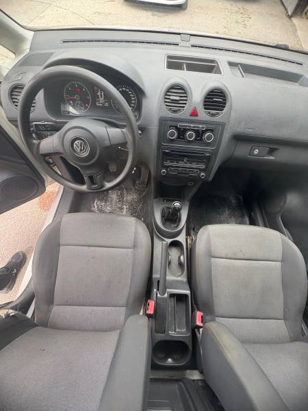 VOLKSWAGEN CADDY BOX BODY 102CH 1.6L TDI