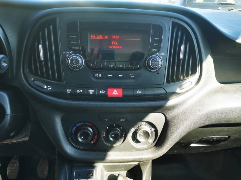 *** FRIGO +/-  ***  FIAT DOBLO 1.6 MJTD 105 FRIGO +/-  OCCASION