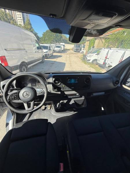 MERCEDES SPRINTER 2.2 D 114CH 12m3 311