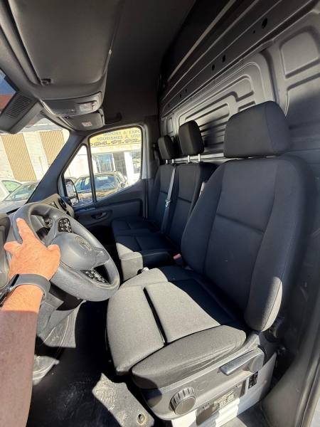 MERCEDES SPRINTER 2.2 D 114CH 12m3 311