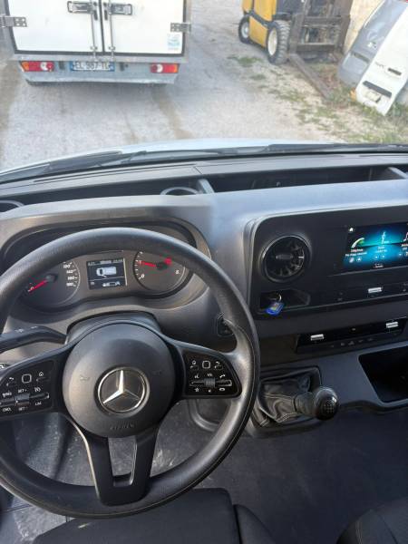 MERCEDES SPRINTER 2.2 D 114CH 12m3 311