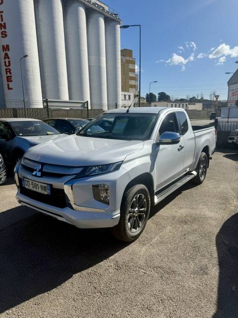 MITSUBISHI L200 CLUB CABINE 2.2 DI-D INVITE 150CH